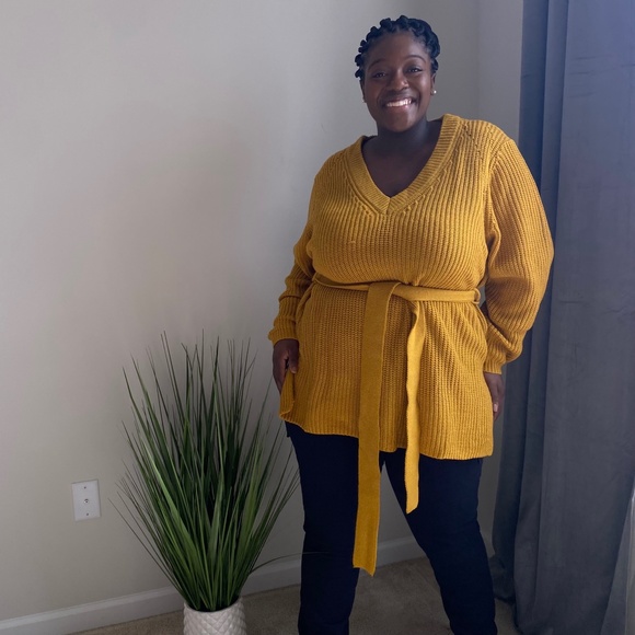 Sweater Bundle Deal - Picture 10 of 11